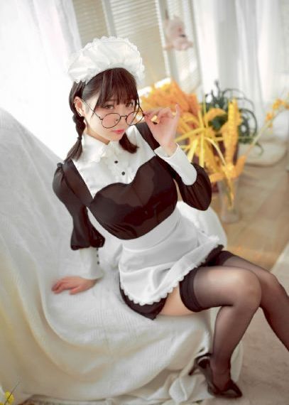 豆豆影院_十万网红美女美酱
