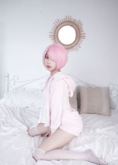 地下偶像免费观看全集_JVID性感写真