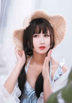 美女无内裤免费看_国语版高清