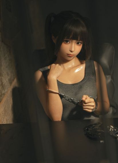 黑丝美女被爆操_4K在线播放