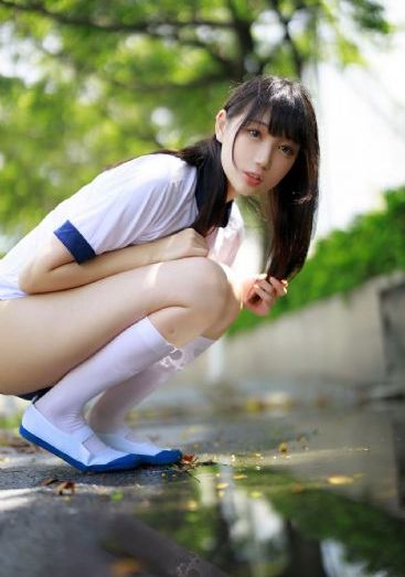 芳草地电影免费观看2023年上映_国产在线视频